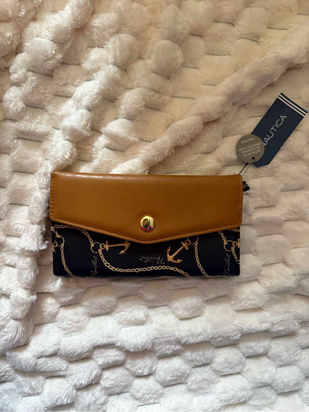 Nautica Tan & Navy Anchor Chain Print Wallet